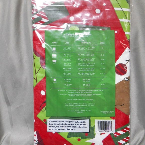 NIP Happy Holiday Christmas vinyl tablecloth oval - Picture 2 of 2